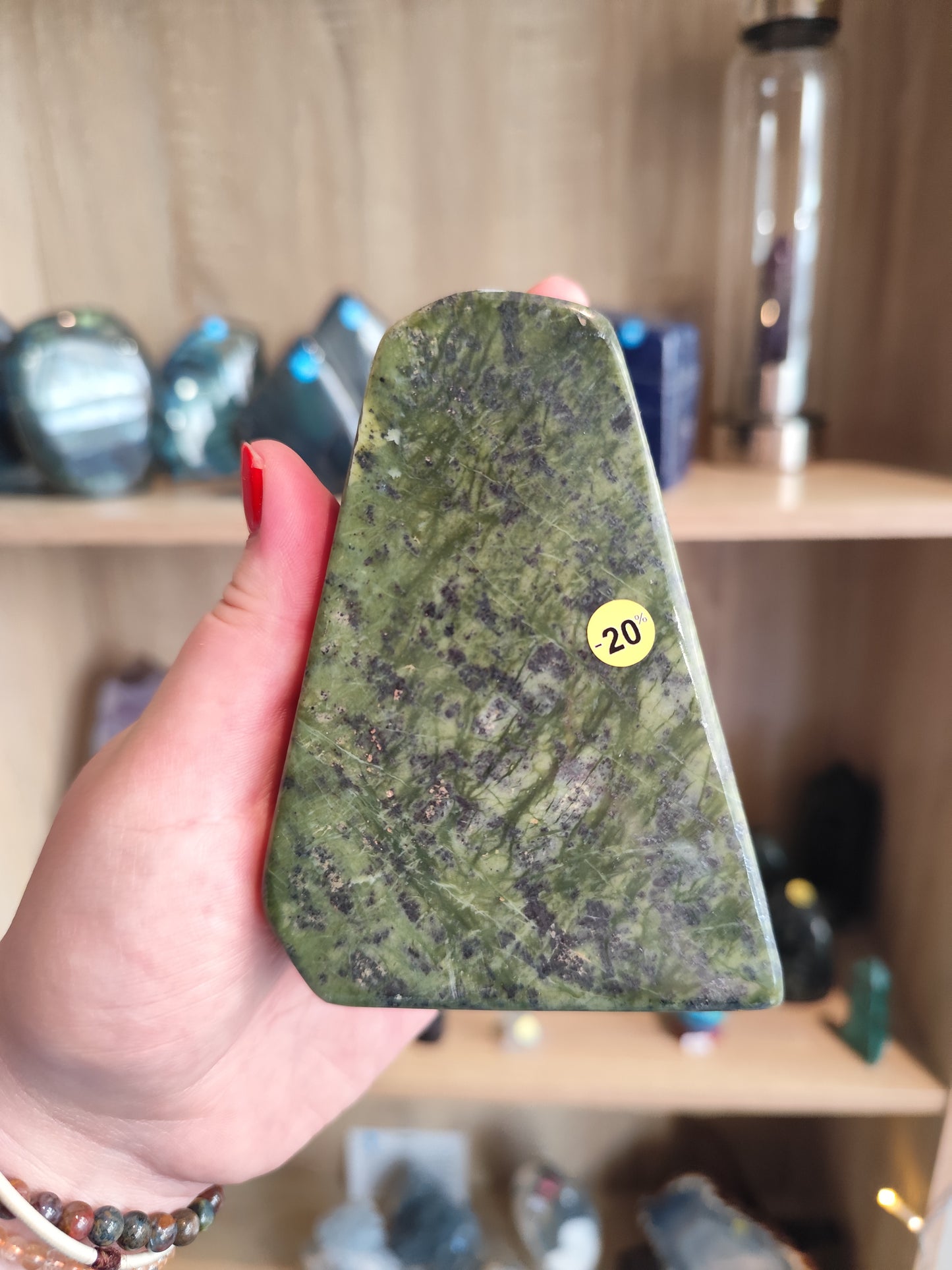 Jade Néphrite à poser ( rare )