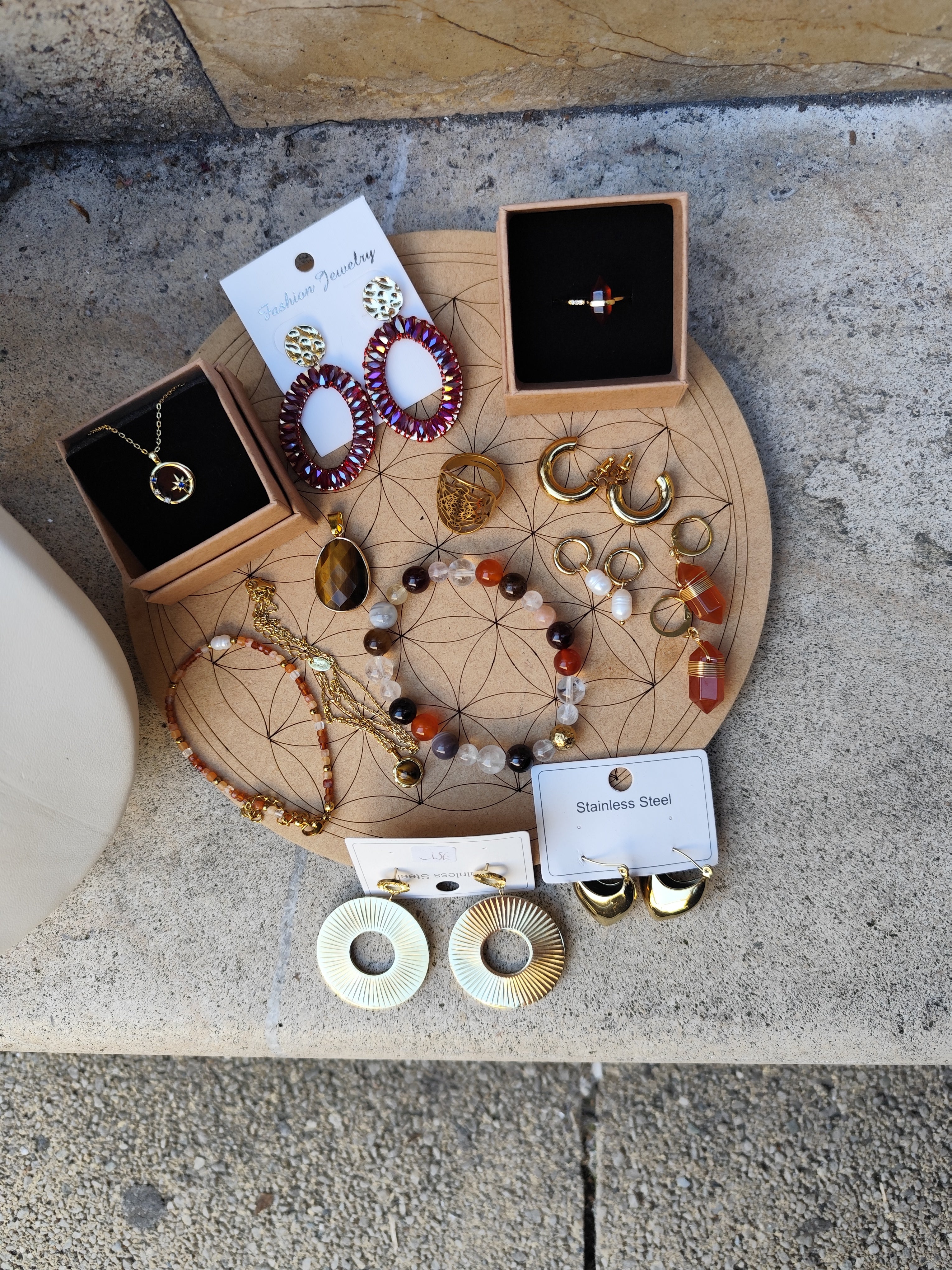 Bijoux en minéraux naturels – Artisanat et élégance