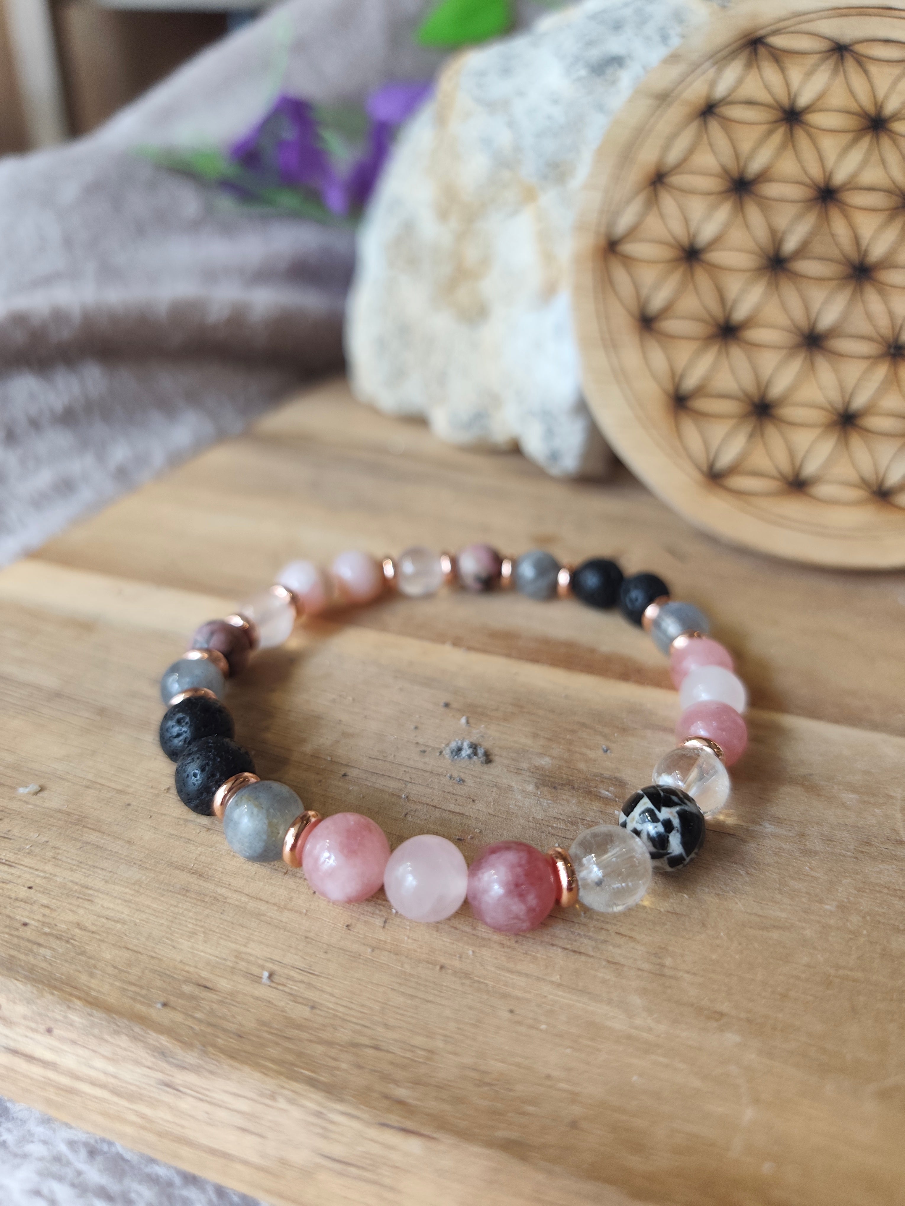 Bracelet Rose Velours — Aventurine rose, Quartz rose, Pierre de lave, Jaspe zèbre, Opale rose & Labradorite
