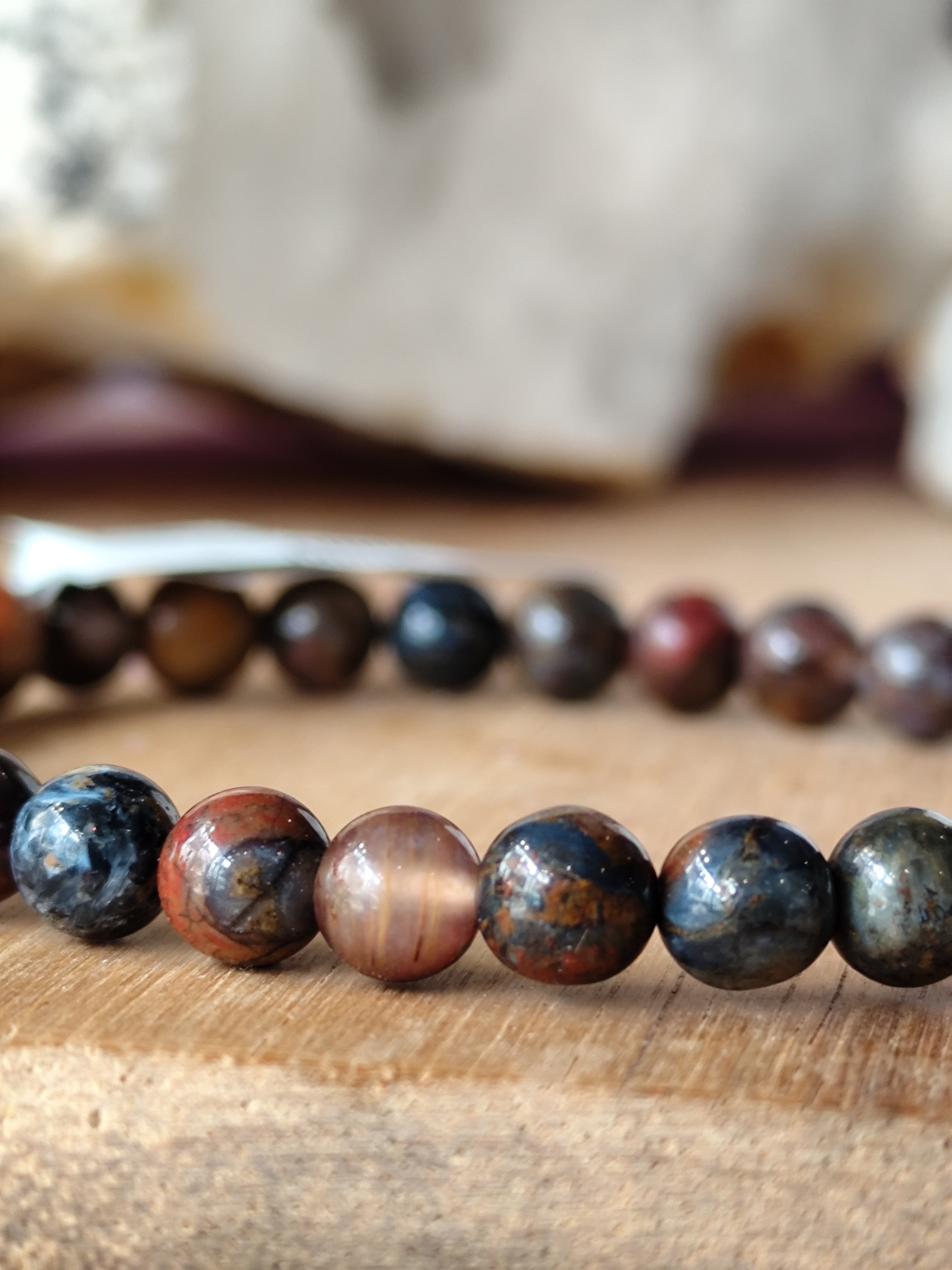 Bracelet Piétersite AA 6 mm – Pierre de la Tempête aux Reflets Exceptionnels