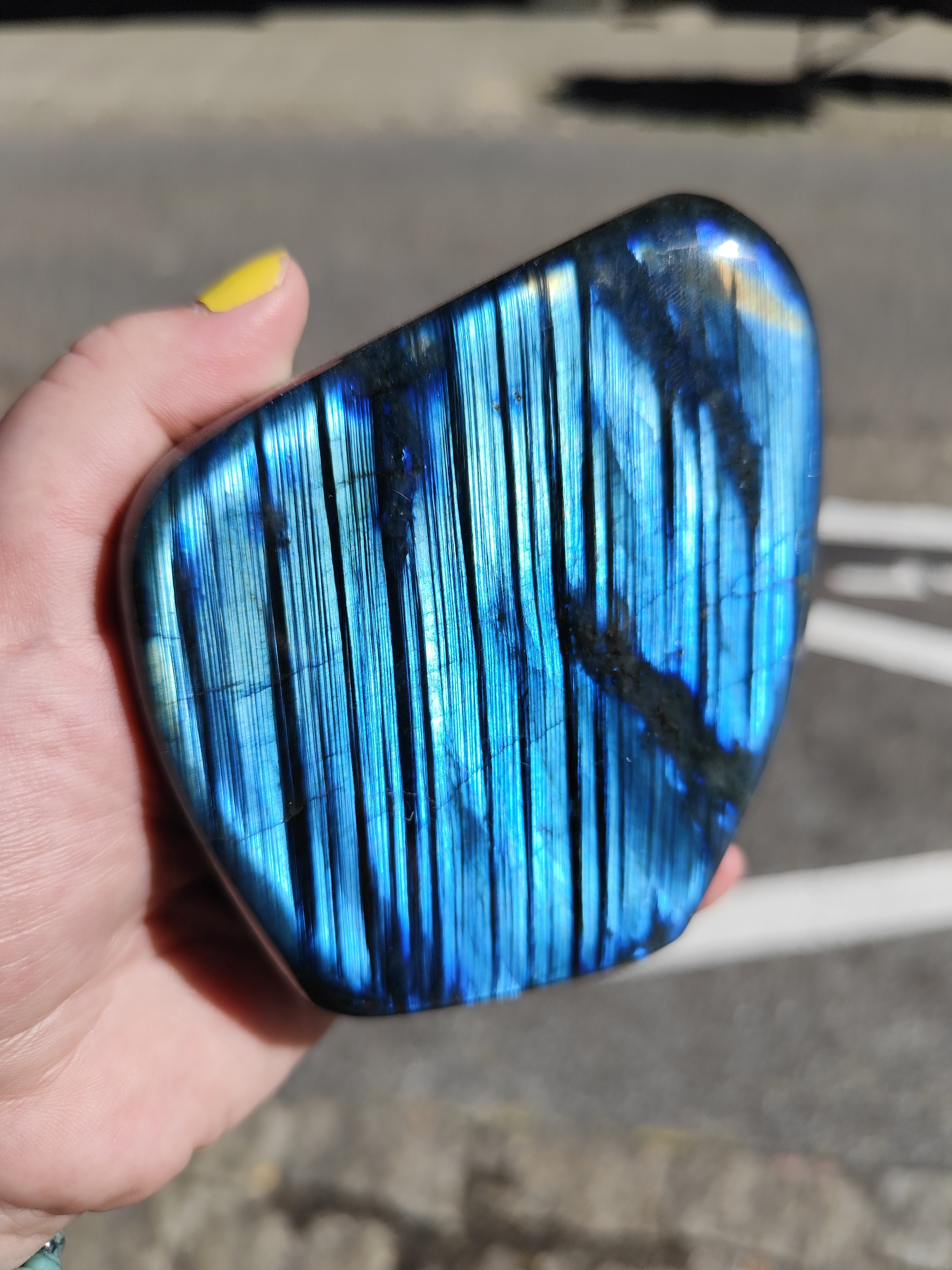 Labradorite Naturelle – Qualité Extra | Pierre de Protection – Origine Madagascar