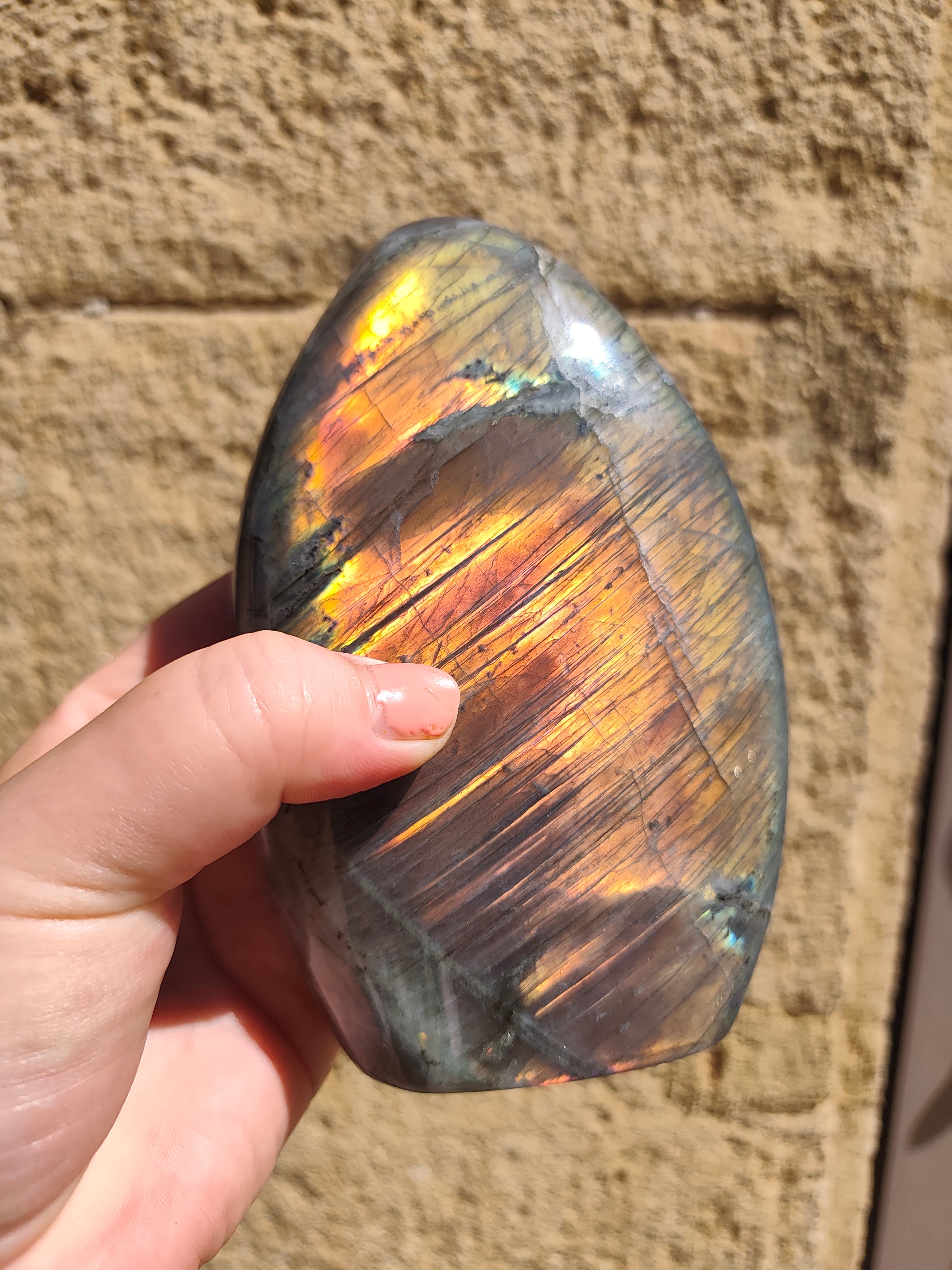 Labradorite Sunset de Madagascar – Pièce d’exception 180 g