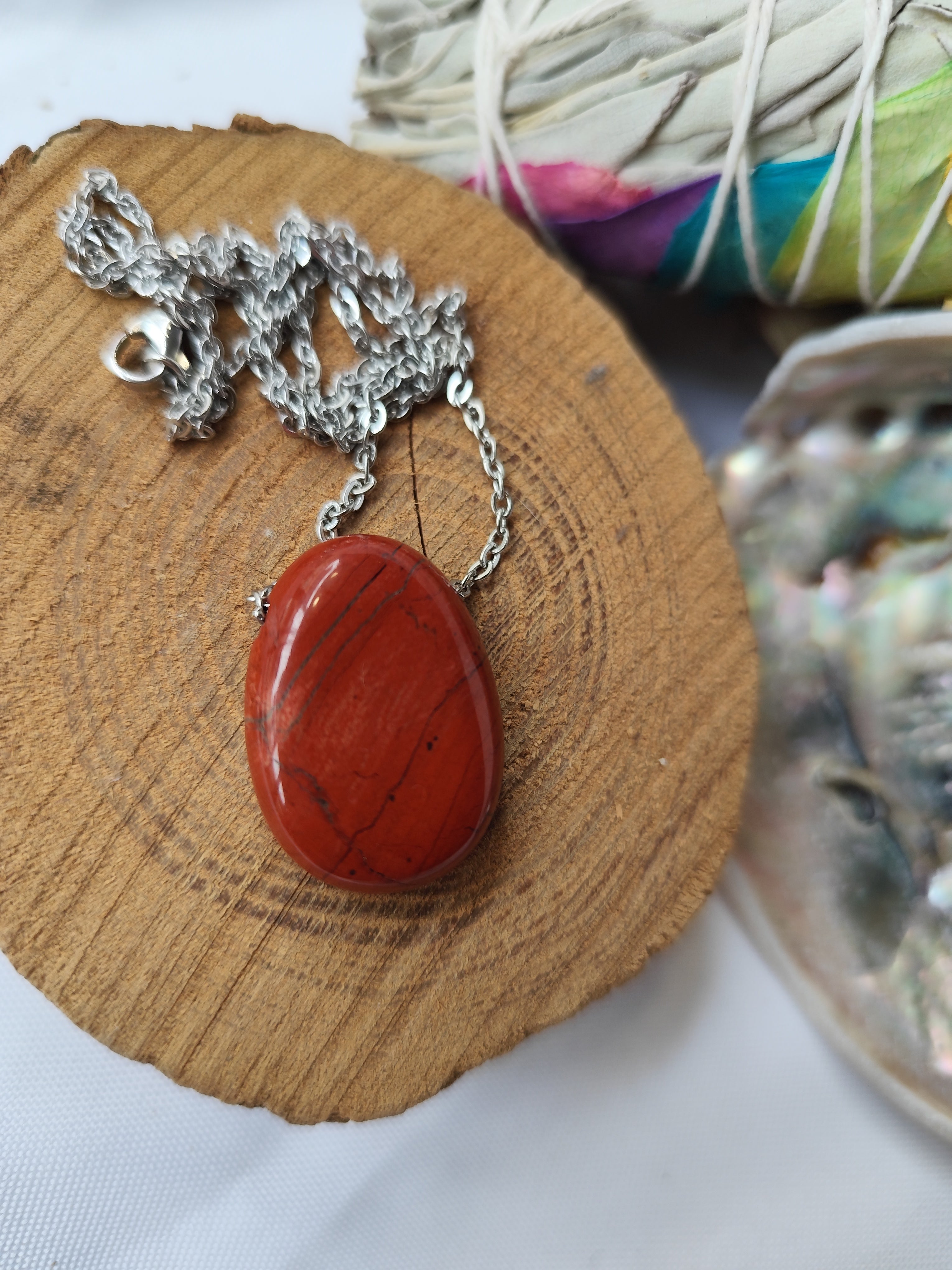 Pendentif Jape Rouge