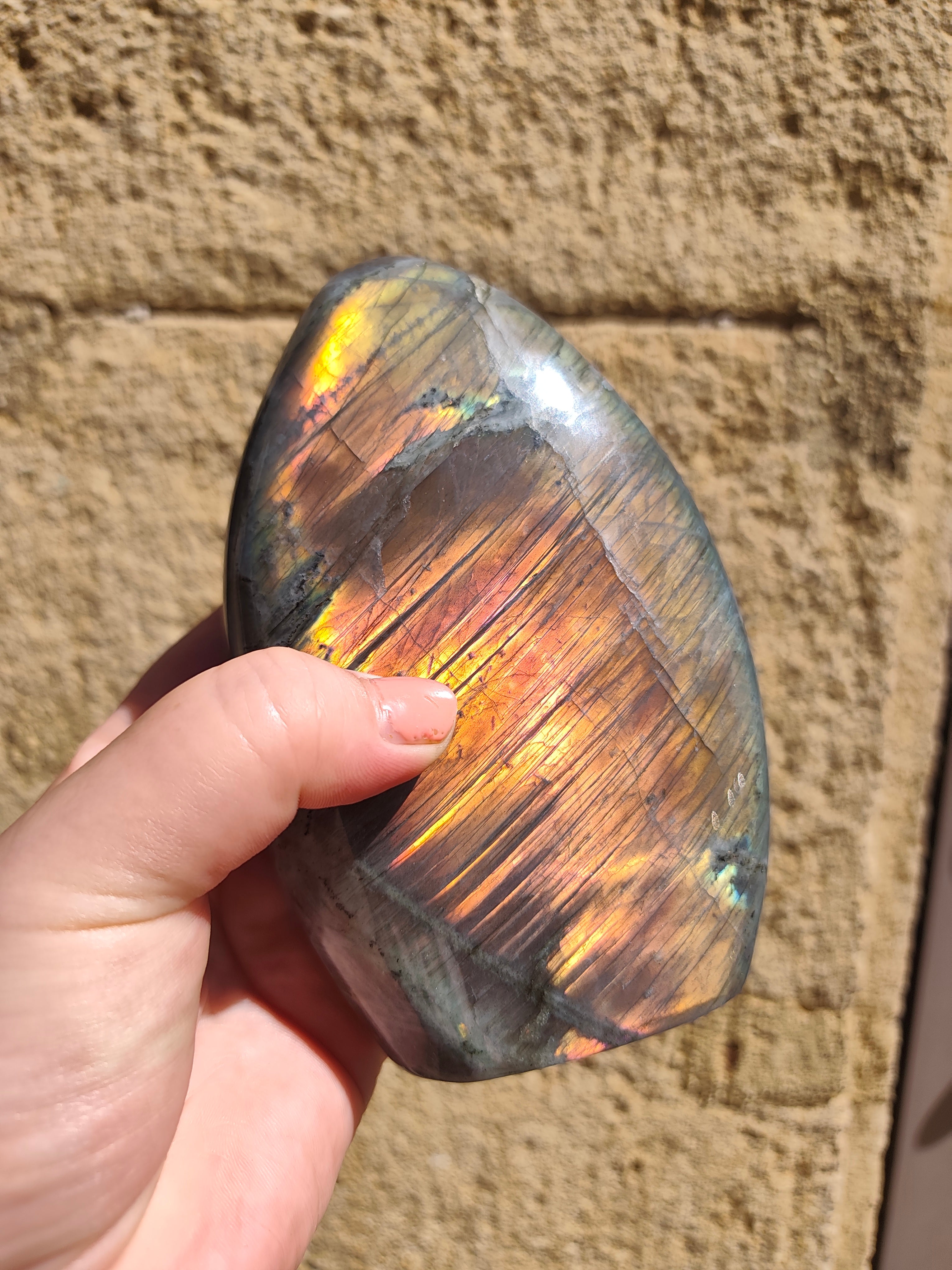 Labradorite Sunset de Madagascar – Pièce d’exception 180 g