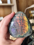Labradorite Sunset de Madagascar – Piece unique / 55 grammes