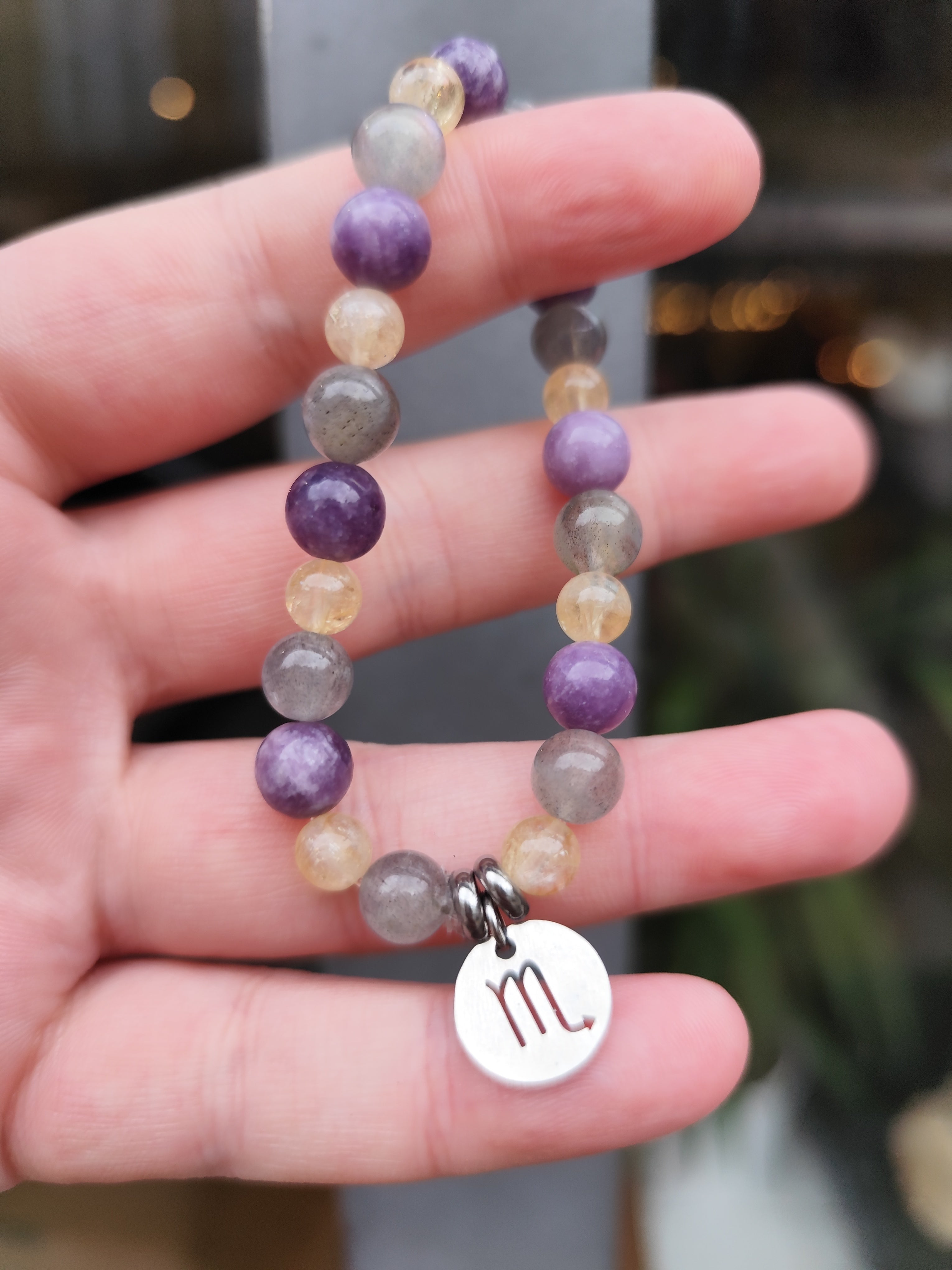 Bracelet Scorpion – Citrine, Améthyste & Labradorite – Bijou Astrologique Unique
