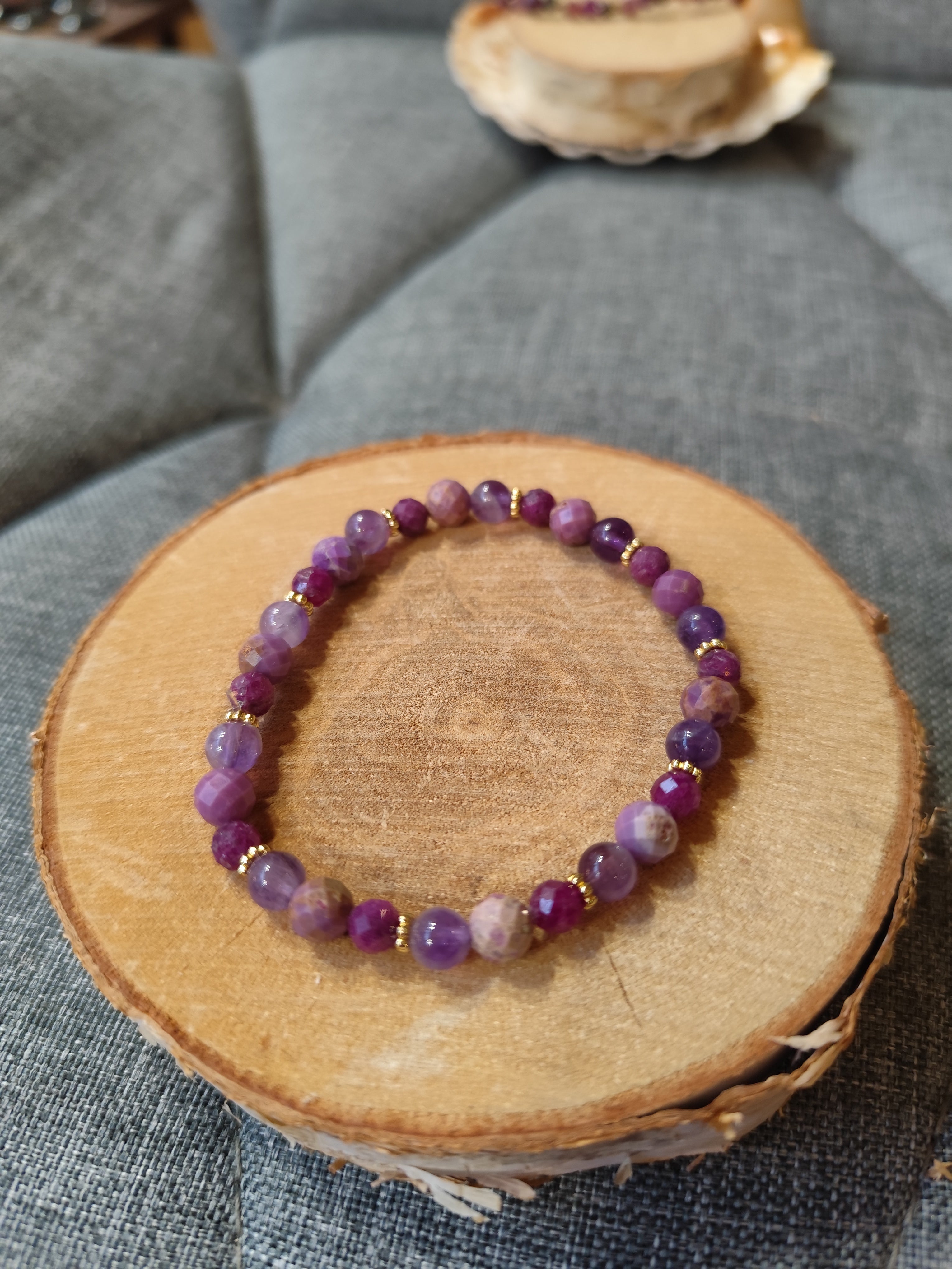 Bracelet Séduction, anti-stress, chakra coronal / rubi, phosphodérite, améthysthe