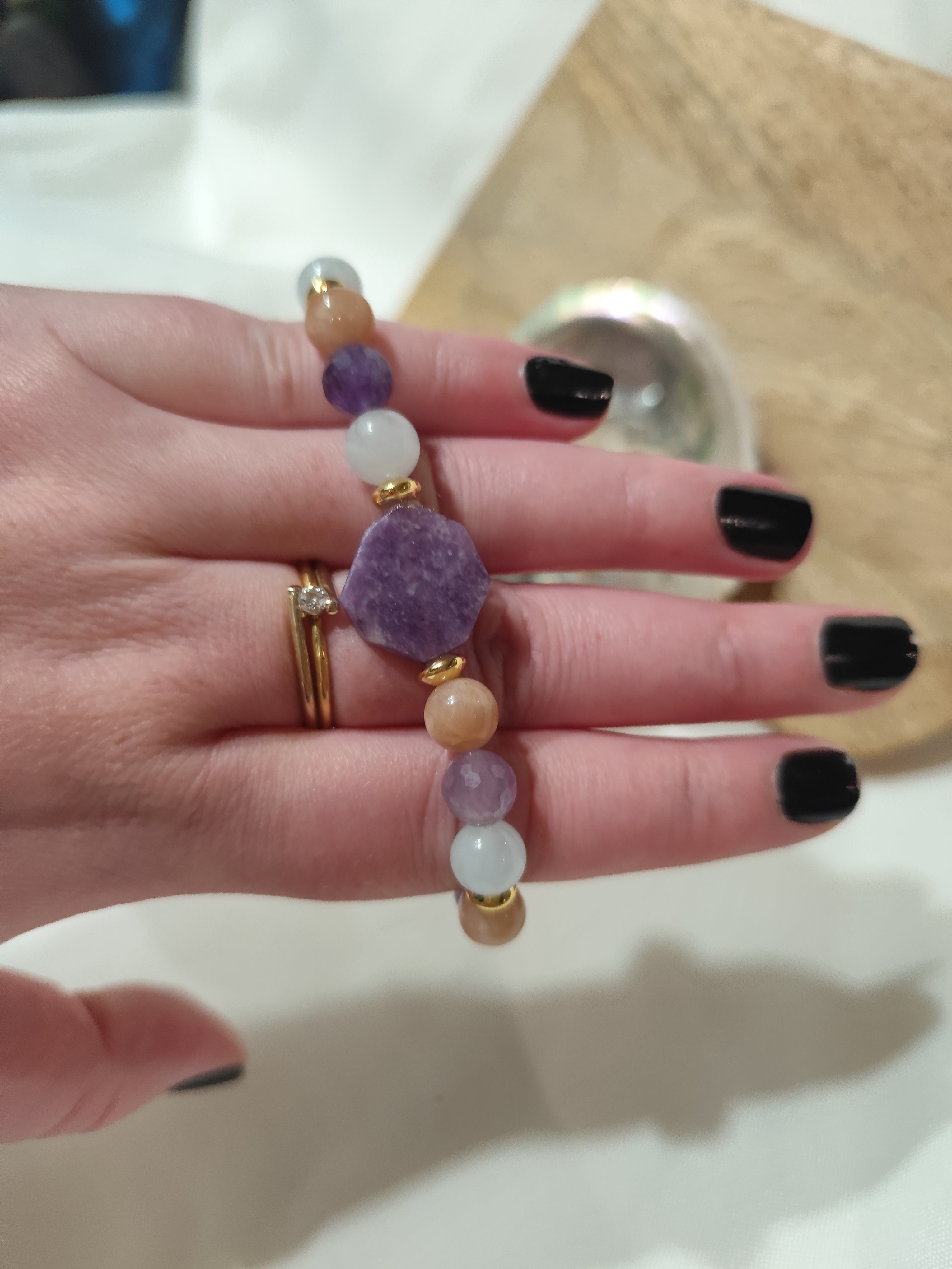 Bracelet chasse la tristesse, anti stress, lutte contre les angoisse / Lépidolite, Amethyste, pierre de Lune, Quartz Rose