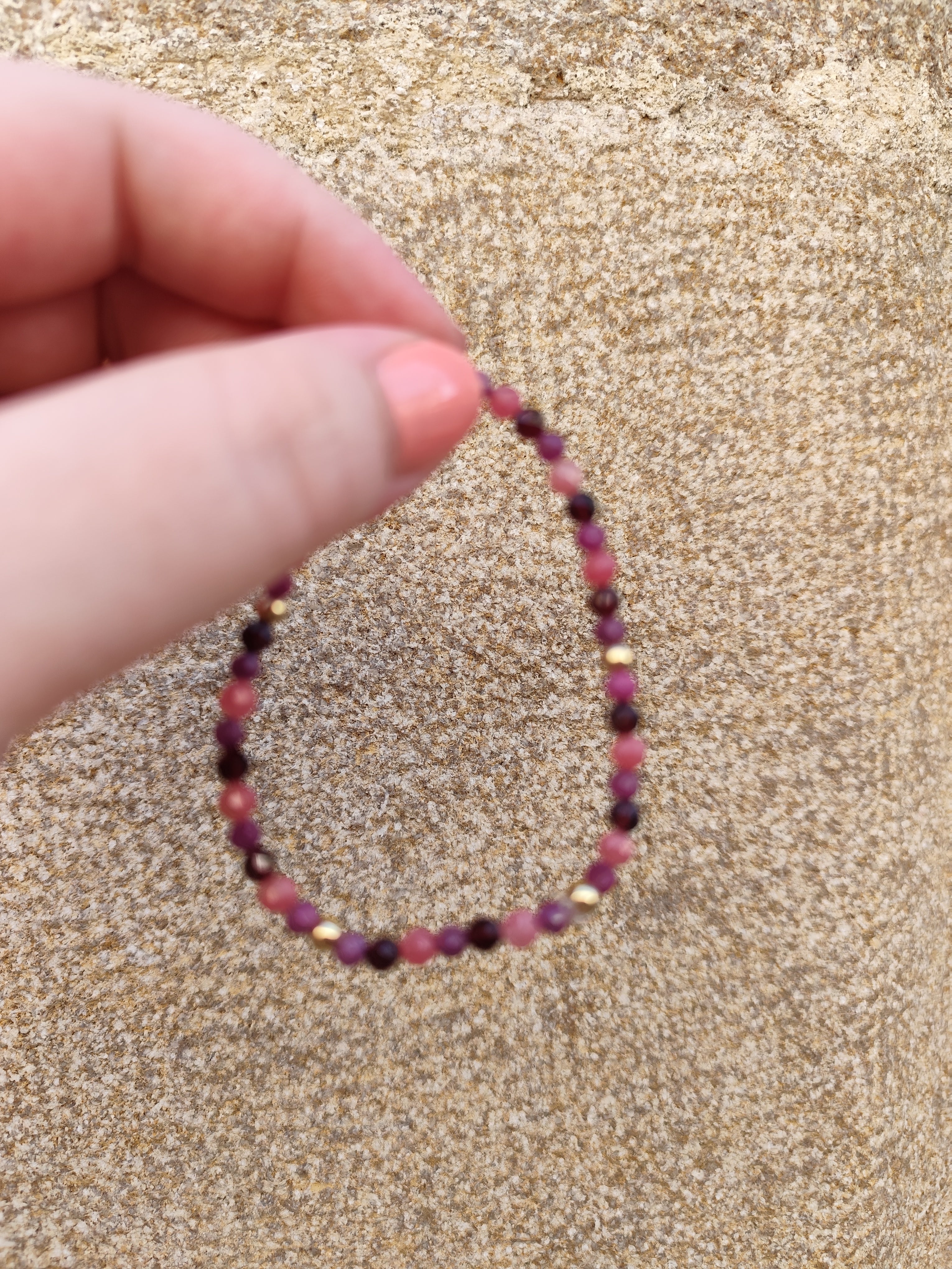 Ember Love — Bracelet Grenat, Rubis & Tourmaline Rose 4 mm