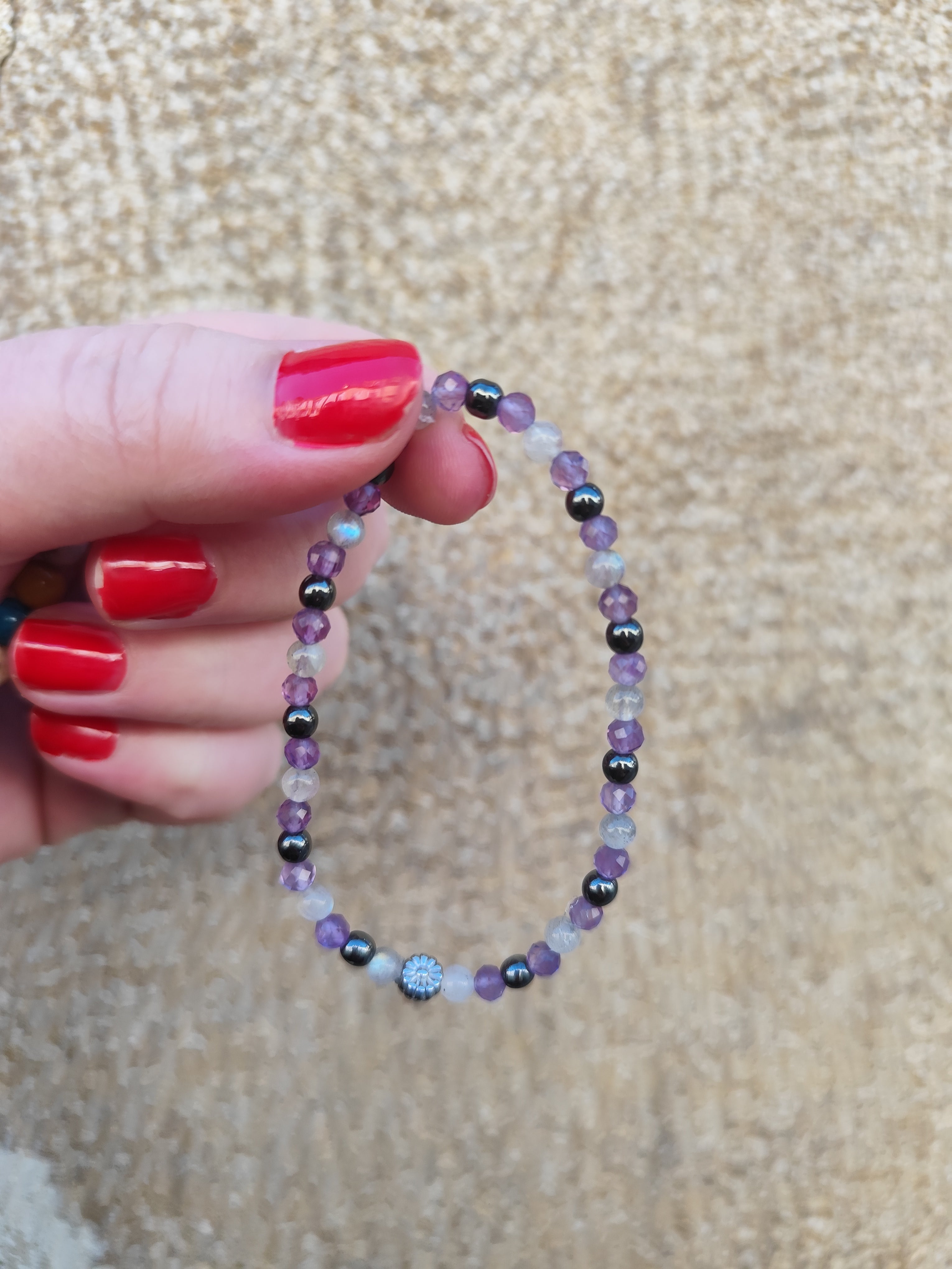 Bracelet “Éclat Lunaire”
