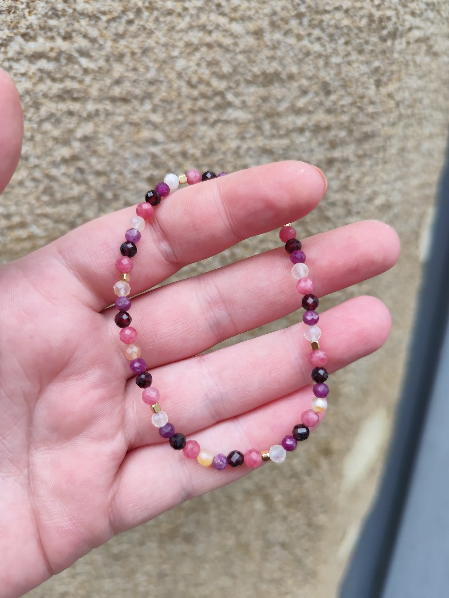 Bracelet  Séduction, désir, féminité / Rubis, tourmaline rose, grenat